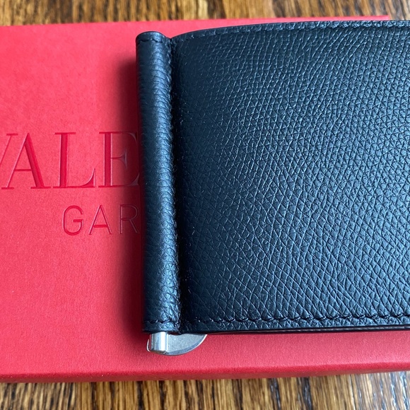 *NWT* VALENTINO GARAVANI VLogo Leather Bill Clip Wallet - Black - Picture 13 of 15